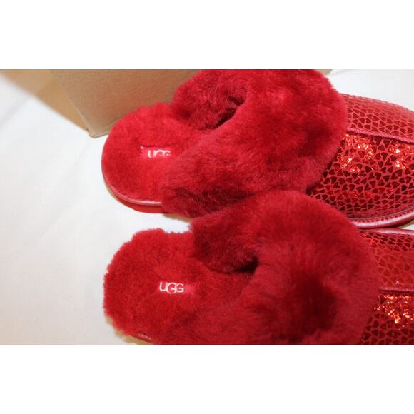 NIB UGG KIDS COZY II GEL HEARTS SLIPPERS RED YOUTH SIZE 5 6 FIT WOMEN 7 8 - Picture 3 of 7